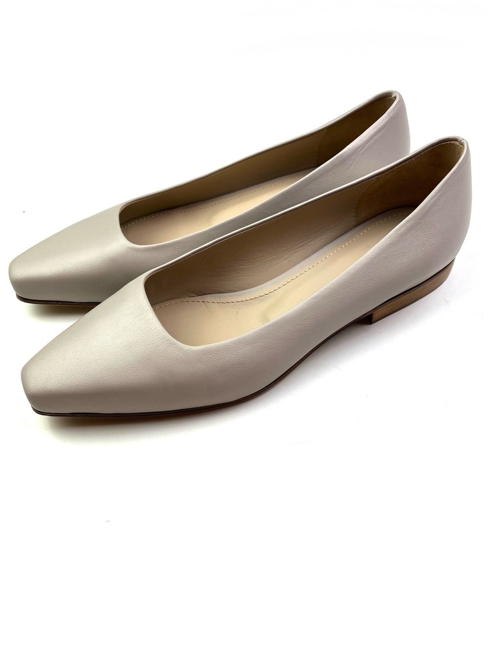 New Theory Gray Beige Leather Square Toe Flats Size 7